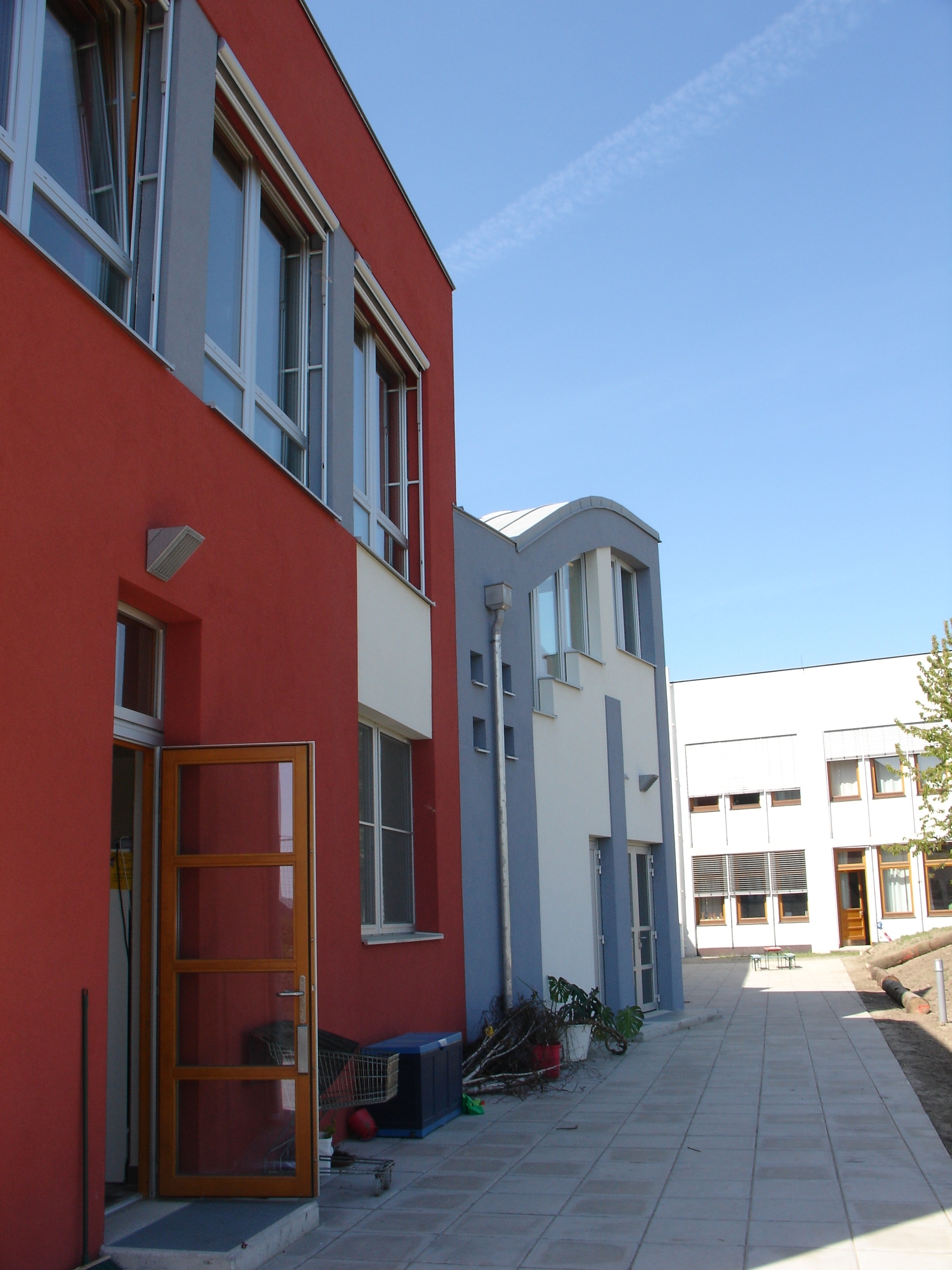 Volkschule - Oberlisse – Foto 2