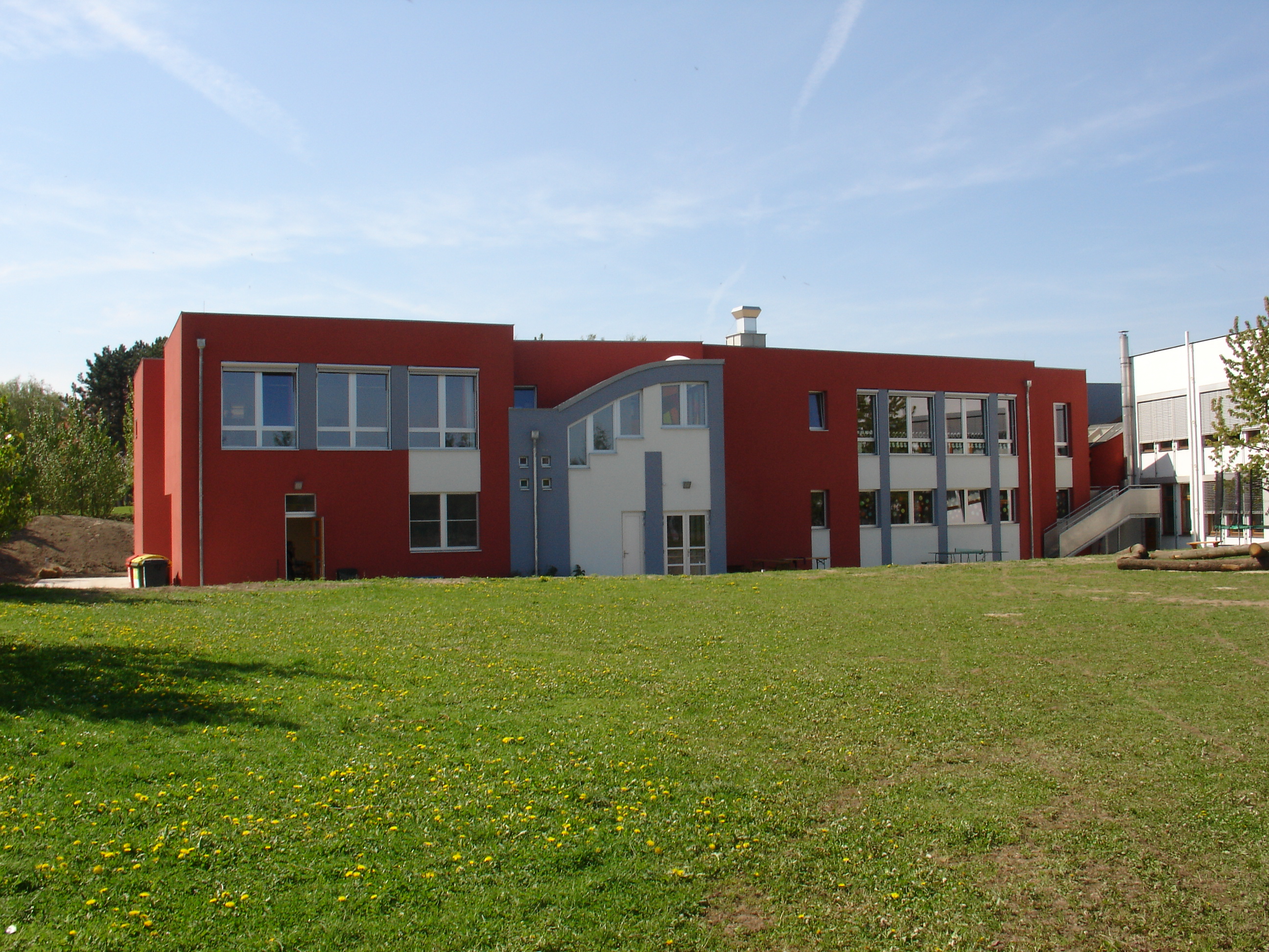 Volkschule - Oberlisse